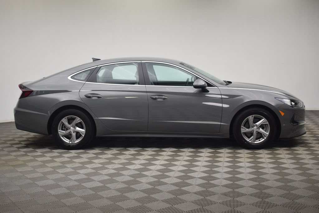 Used 2023 Hyundai Sonata SE w/ Cargo Package FWD image 15