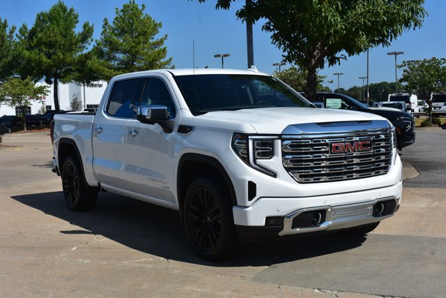 Used 2023 GMC Sierra 1500 Denali AWD/4WD image 3