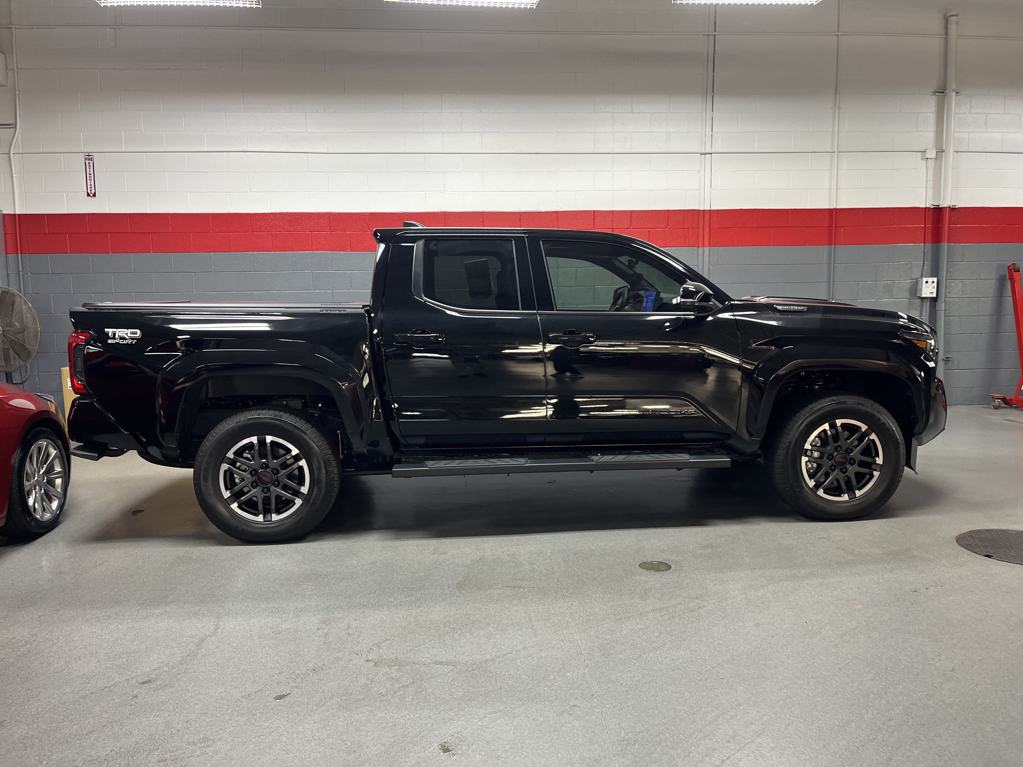 Used 2026 Toyota Tacoma TRD Sport w/ TRD Sport Premium Package AWD/4WD image 3
