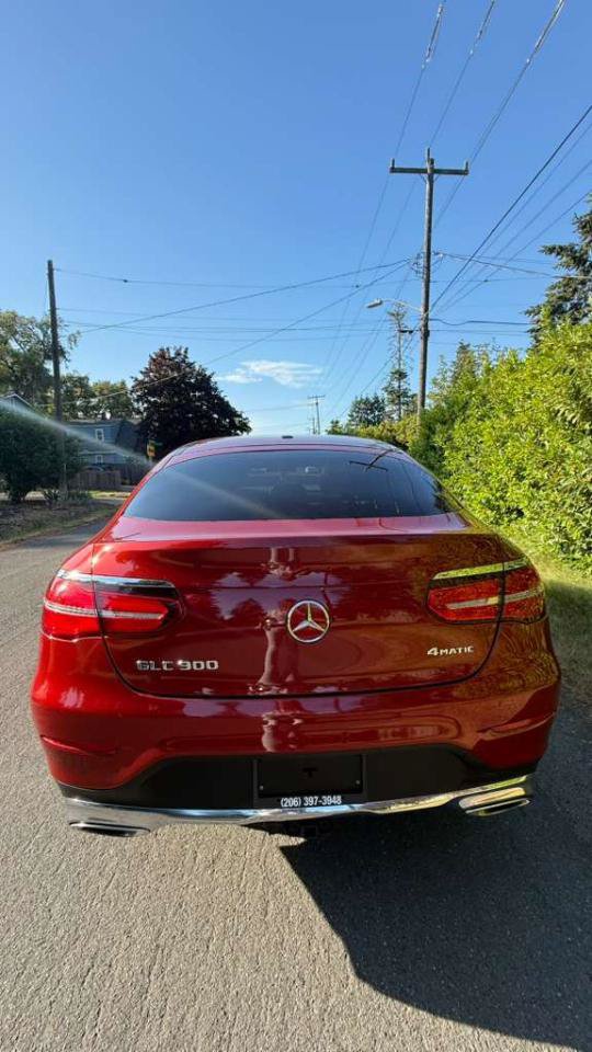 Used 2017 Mercedes-Benz GLC 300 4MATIC Coupe image 10