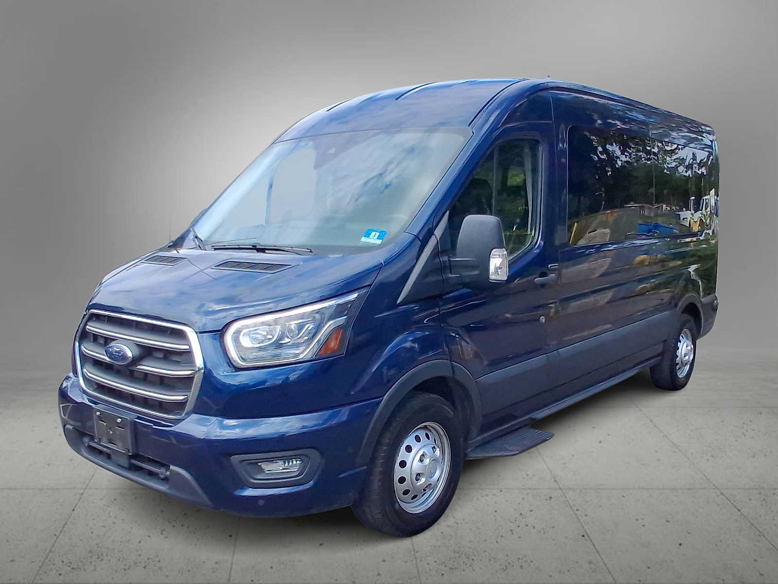 Used 2020 Ford Transit 350 XLT AWD/4WD image 4