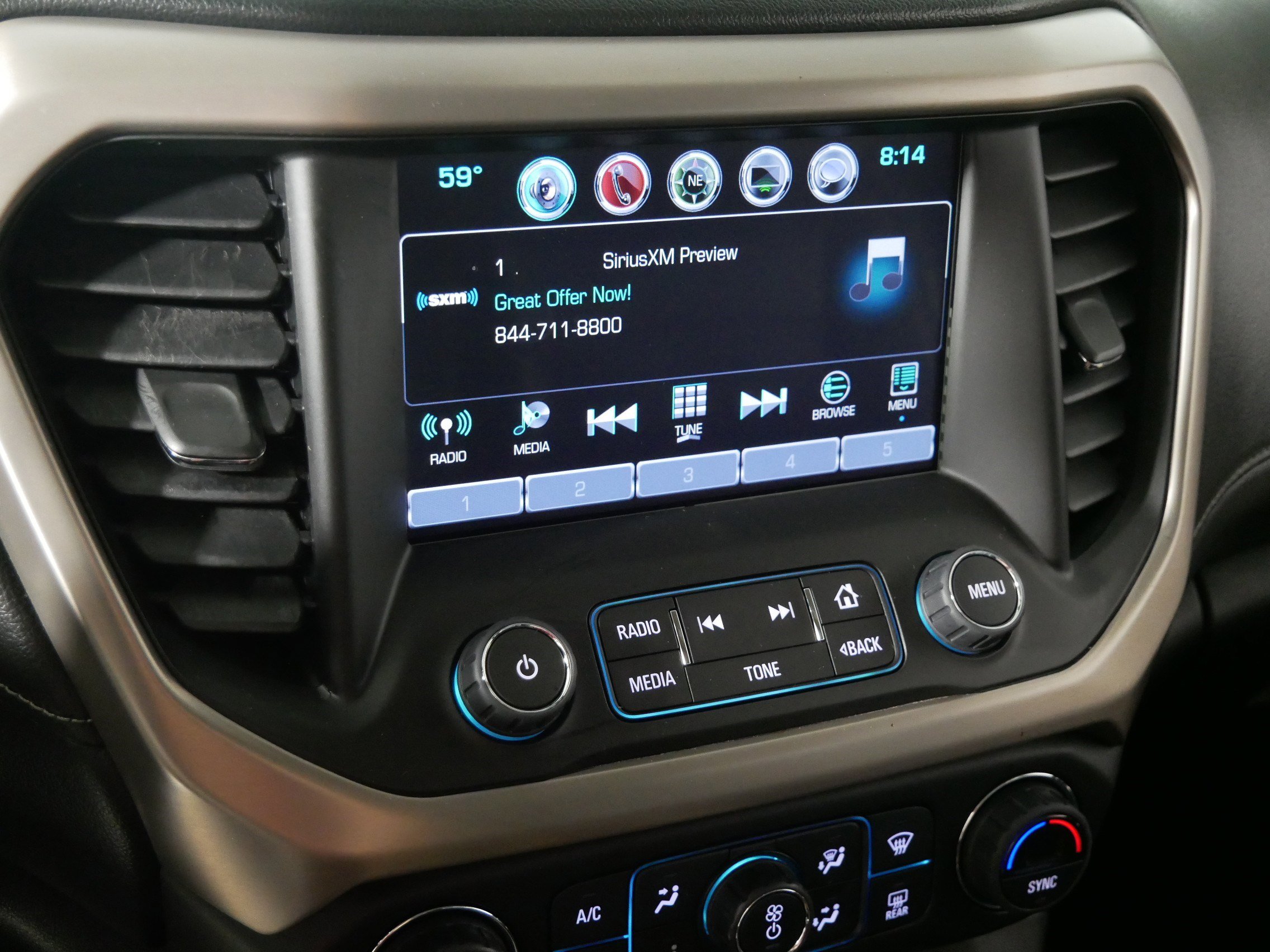 Certified 2017 GMC Acadia Denali w/ Technology Package AWD/4WD image 22