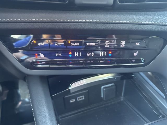 Used 2023 Buick Envision Essence image 26