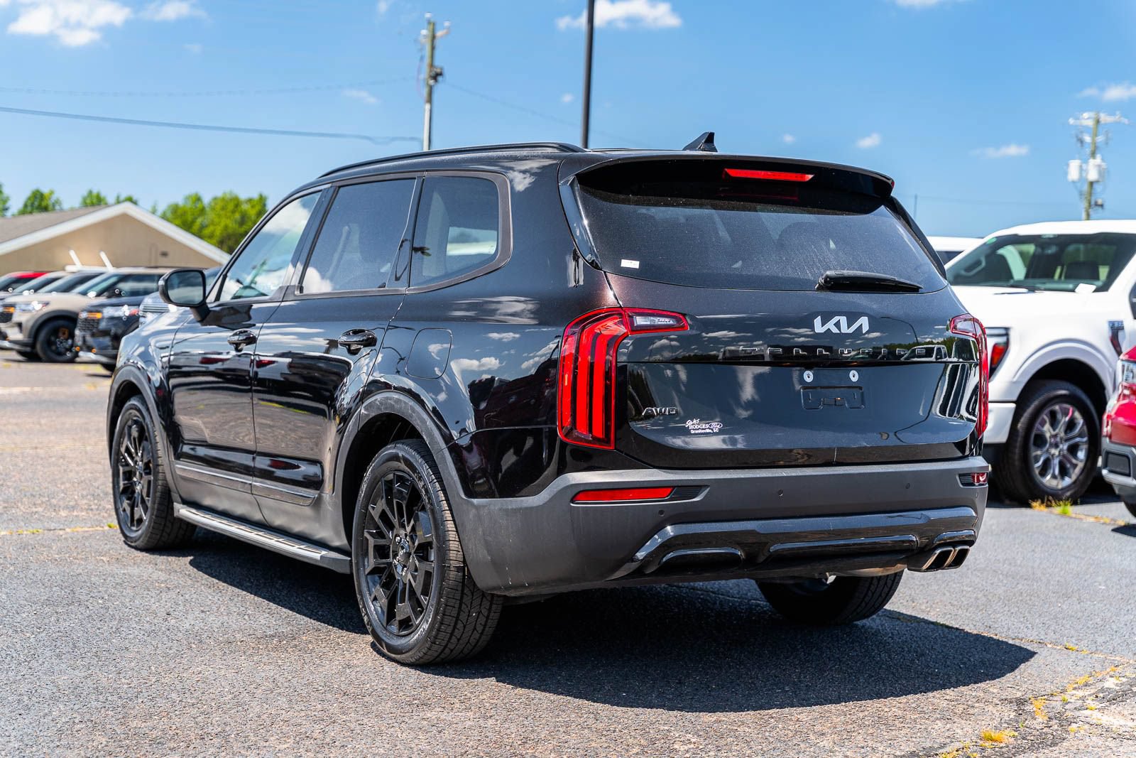 Used 2022 Kia Telluride EX w/ EX Premium Package AWD/4WD image 5