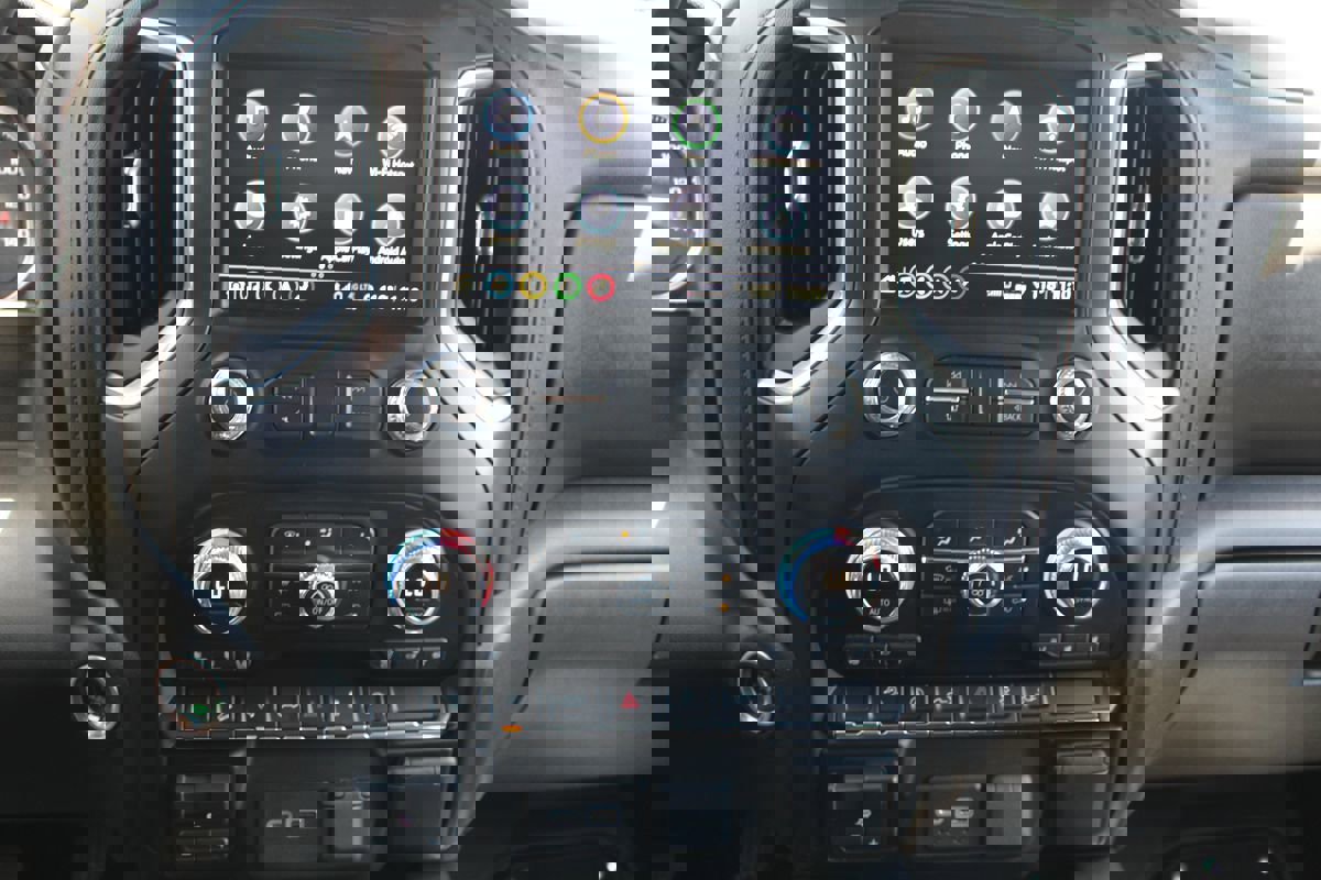 Used 2021 GMC Sierra 1500 AT4 w/ AT4 Preferred Package image 31