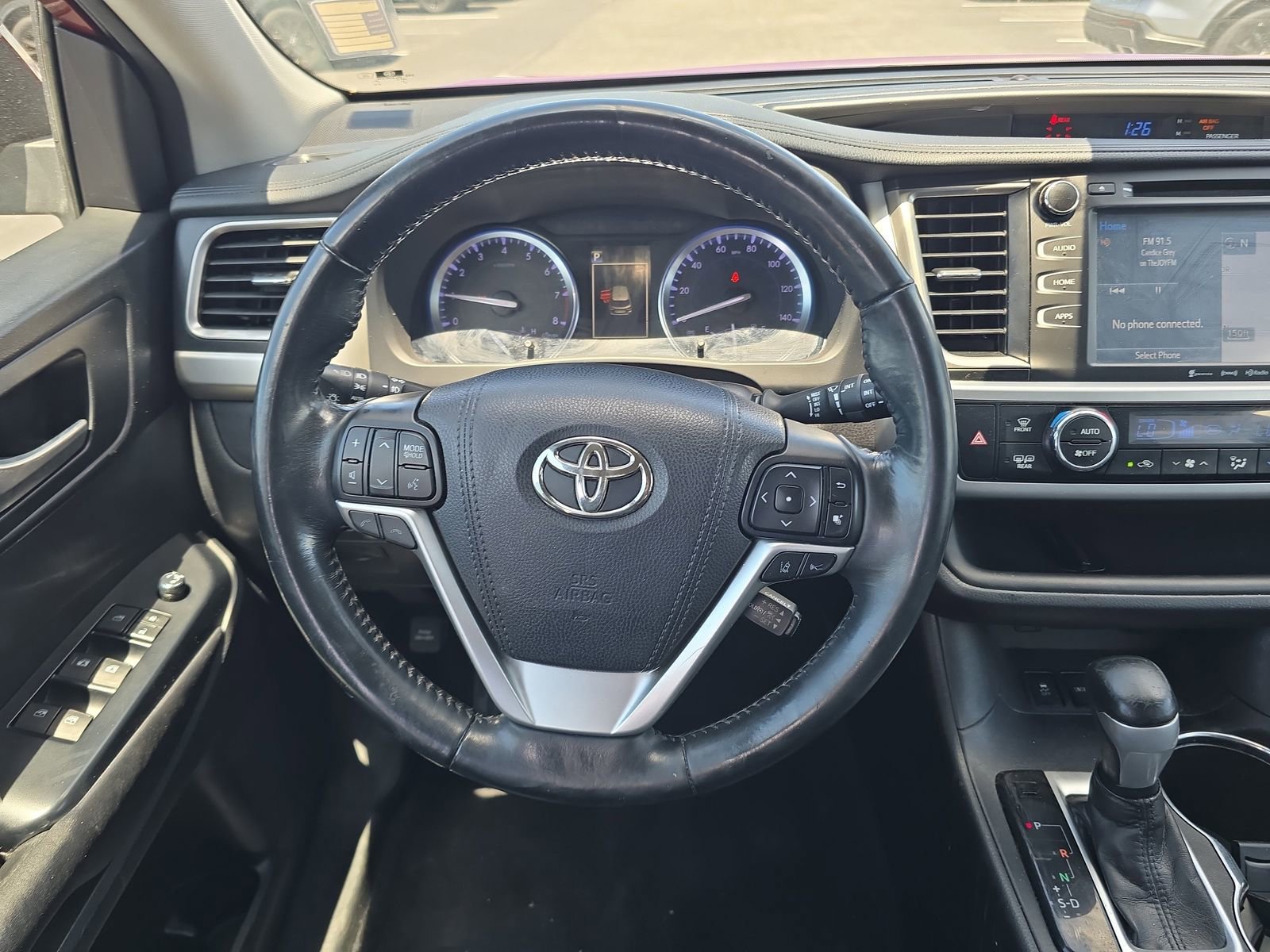 Used 2018 Toyota Highlander SE FWD image 10