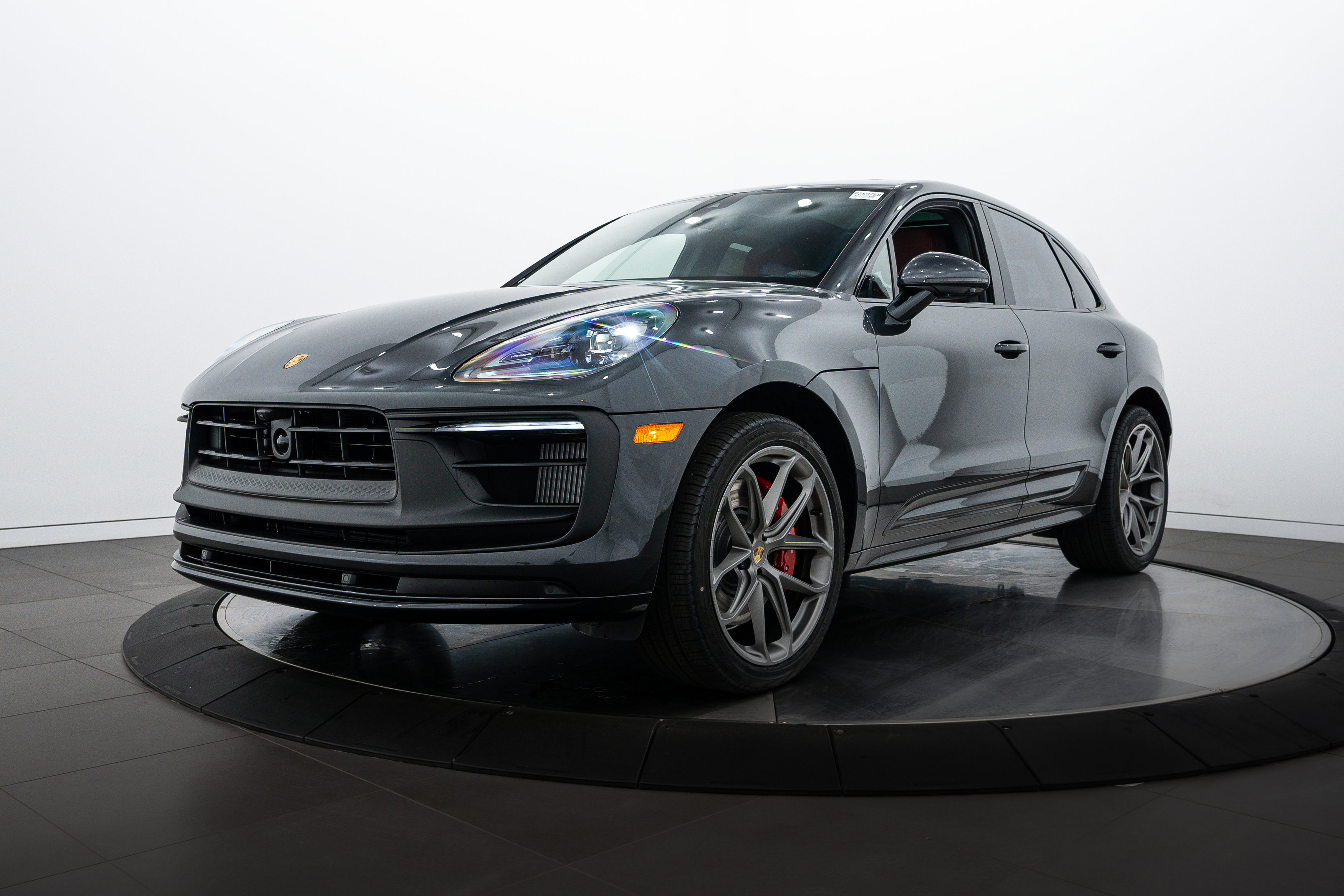 New 2025 Porsche Macan GTS video 1