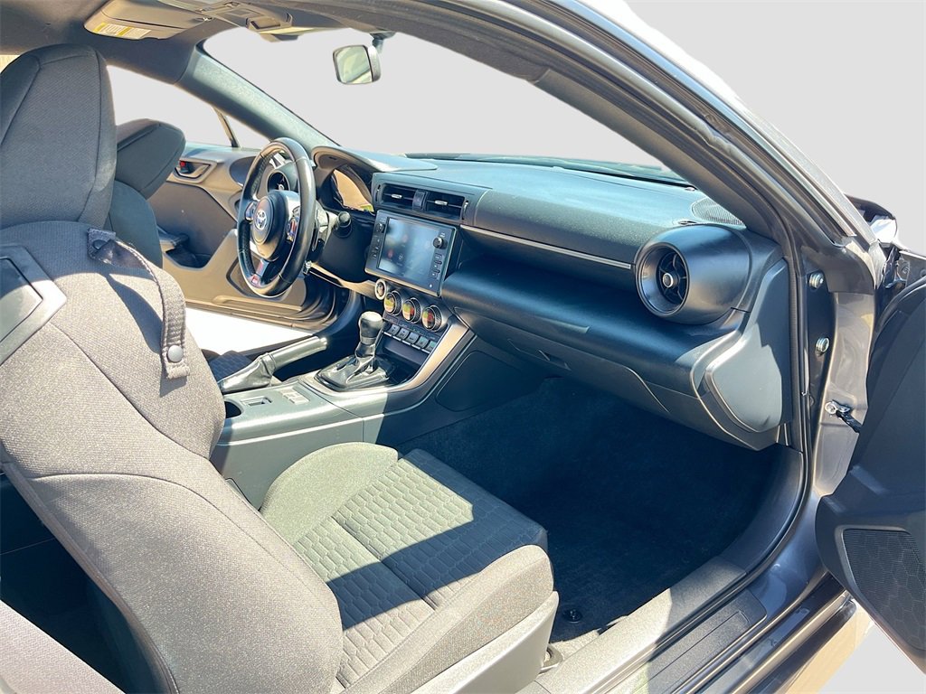 Used 2022 Toyota GR86 w/ ALL Weather Mat Package (TMS) image 23