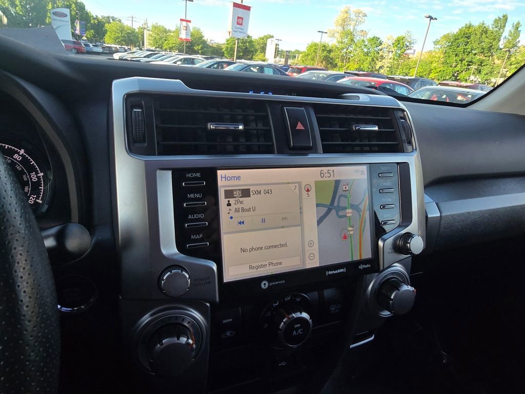Used 2020 Toyota 4Runner SR5 Premium w/ Moonroof Package AWD/4WD image 23