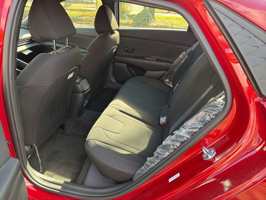 New 2025 Hyundai Elantra Sport image 14