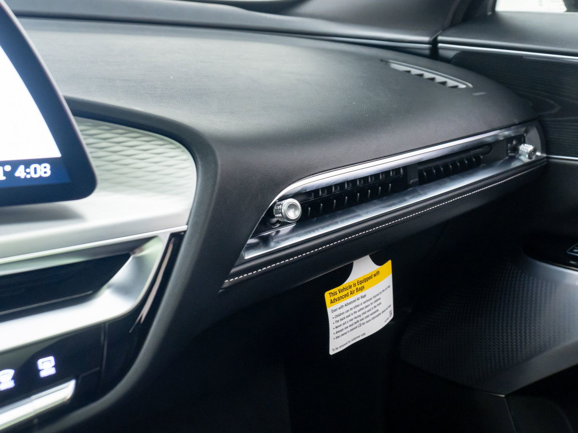 New 2026 Cadillac Lyriq V image 26