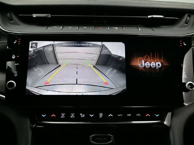 New 2026 Jeep Grand Cherokee Altitude AWD/4WD image 38