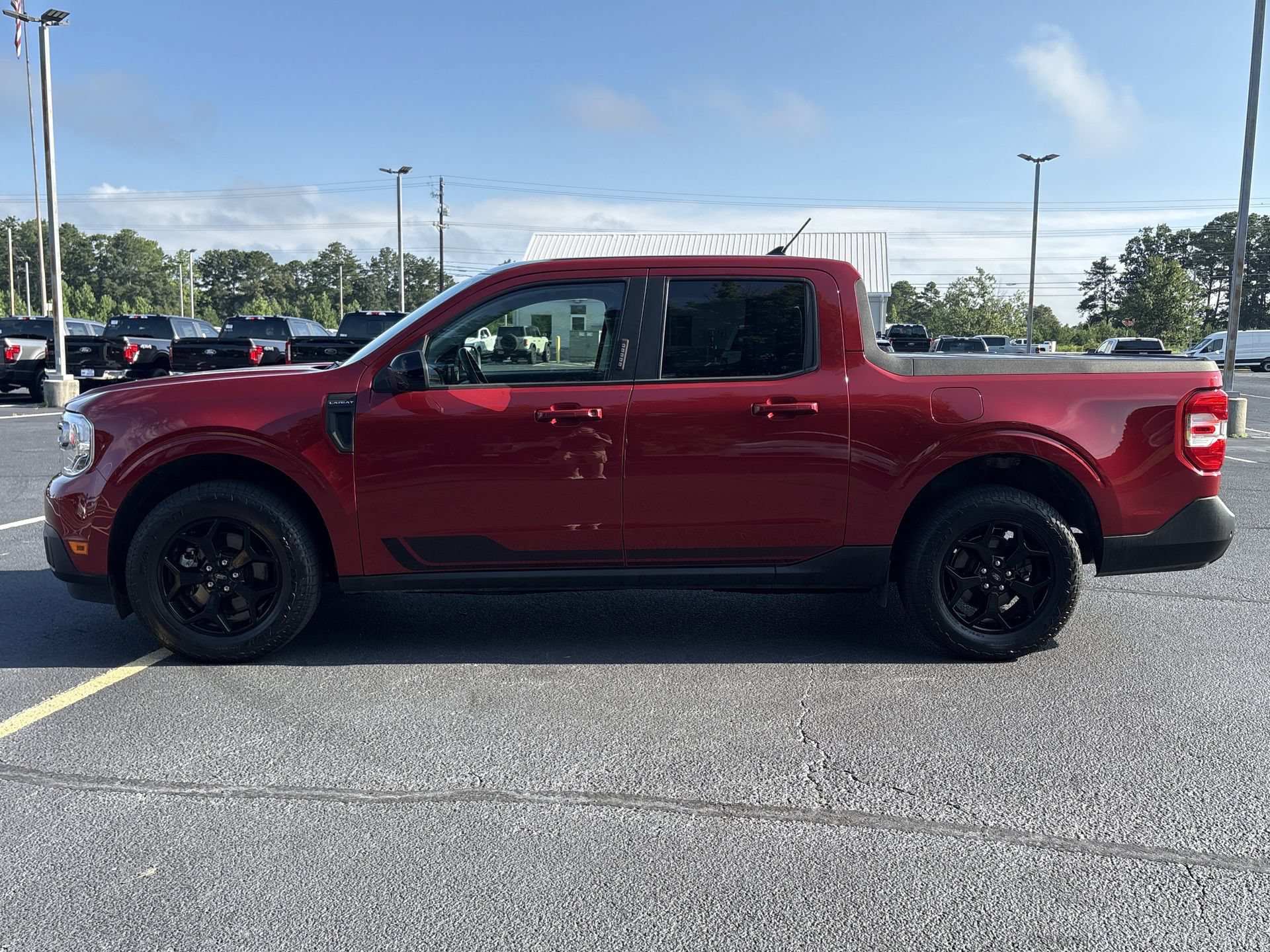 Certified 2022 Ford Maverick Lariat w/ Lariat Luxury Package AWD/4WD image 19