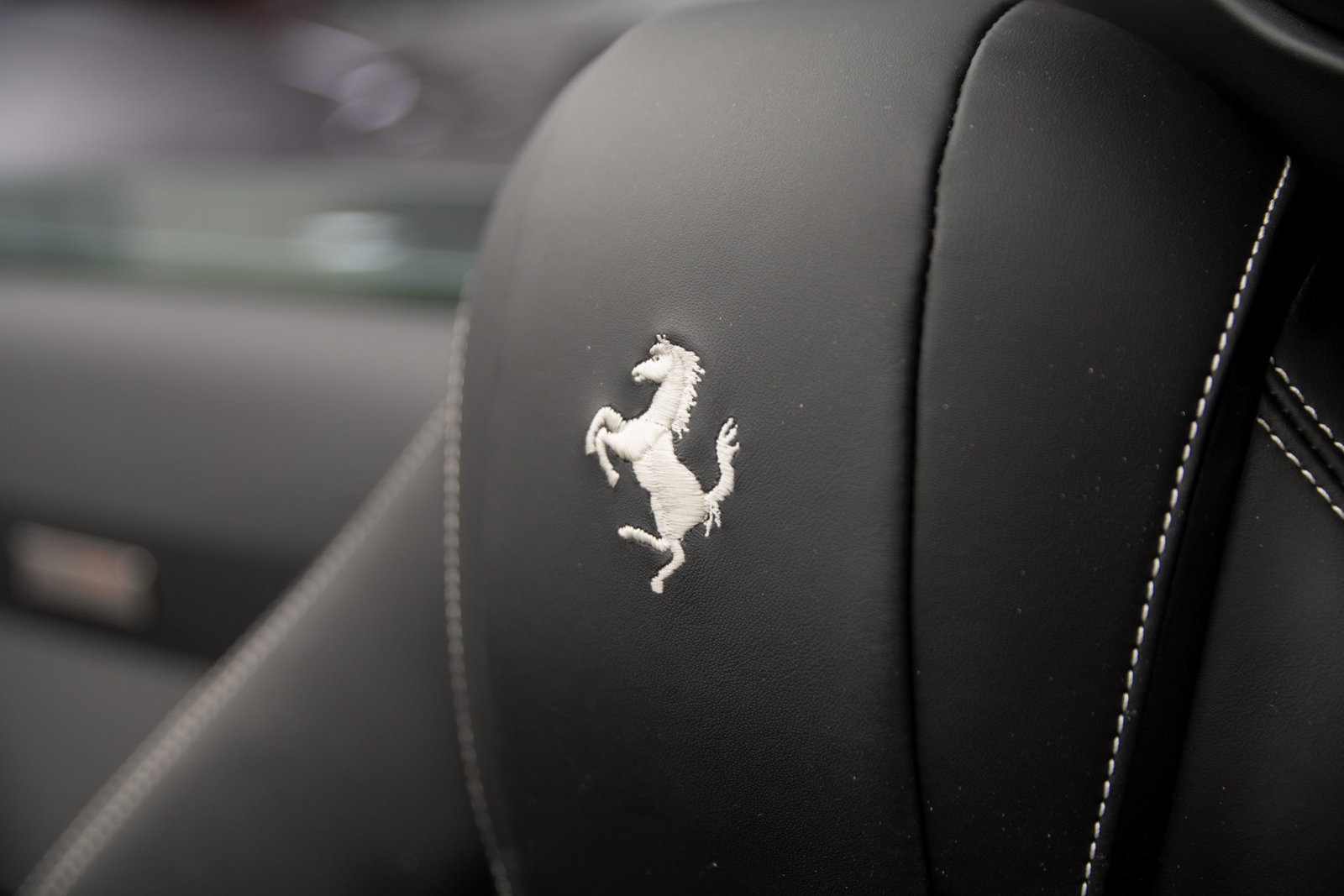 Used 2022 Ferrari 812 GTS RWD image 26