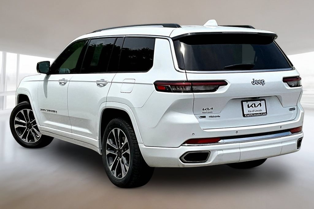 Used 2022 Jeep Grand Cherokee L Overland w/ Advanced Protech Group III AWD/4WD image 4