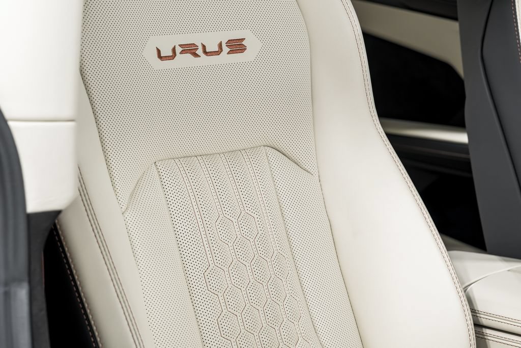 Used 2024 Lamborghini Urus S AWD/4WD image 41