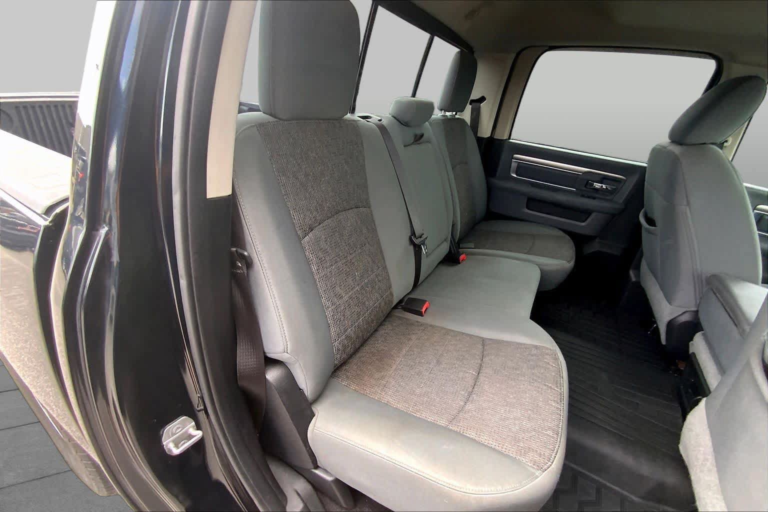 Used 2016 RAM 1500 Big Horn RWD image 20