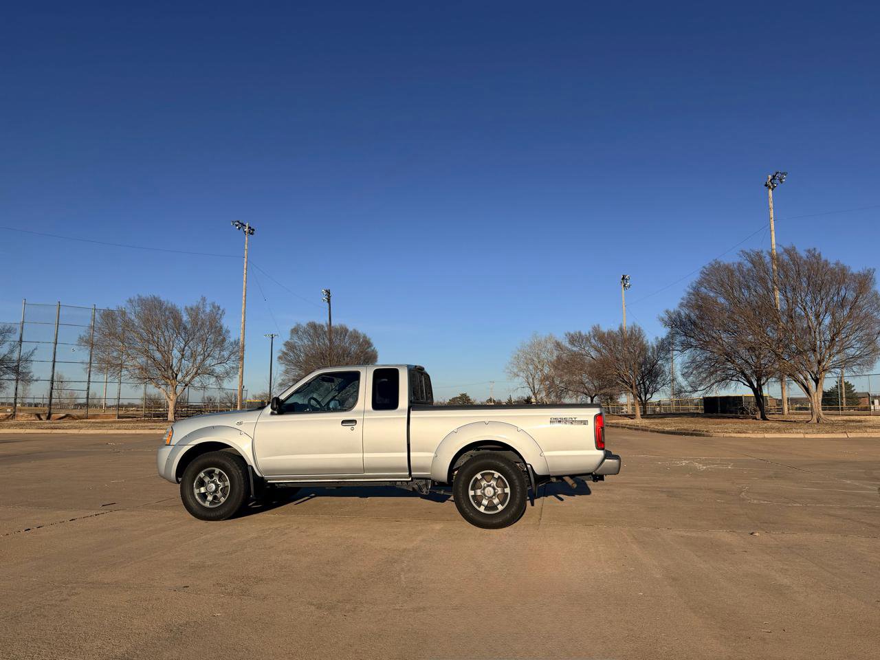 Used 2004 Nissan Frontier XE Desert Runner w/ (VTP) Value Truck Pkg RWD image 7