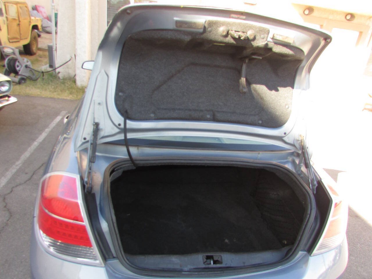 Used 2009 Saturn Aura XE FWD image 25