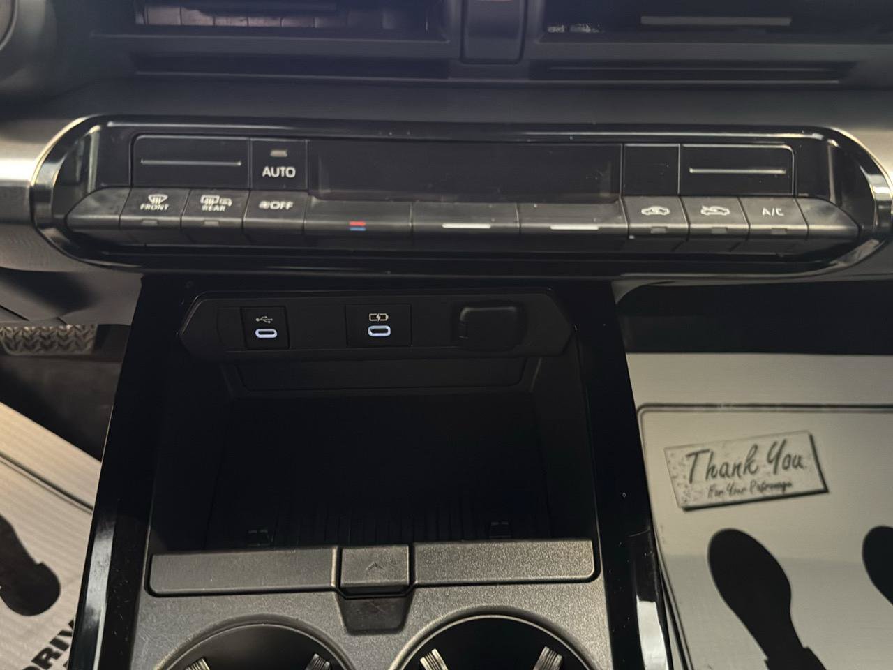 Used 2024 Toyota Prius LE FWD image 15