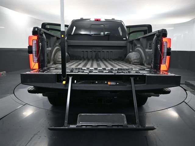Used 2025 Ford F250 Platinum image 44