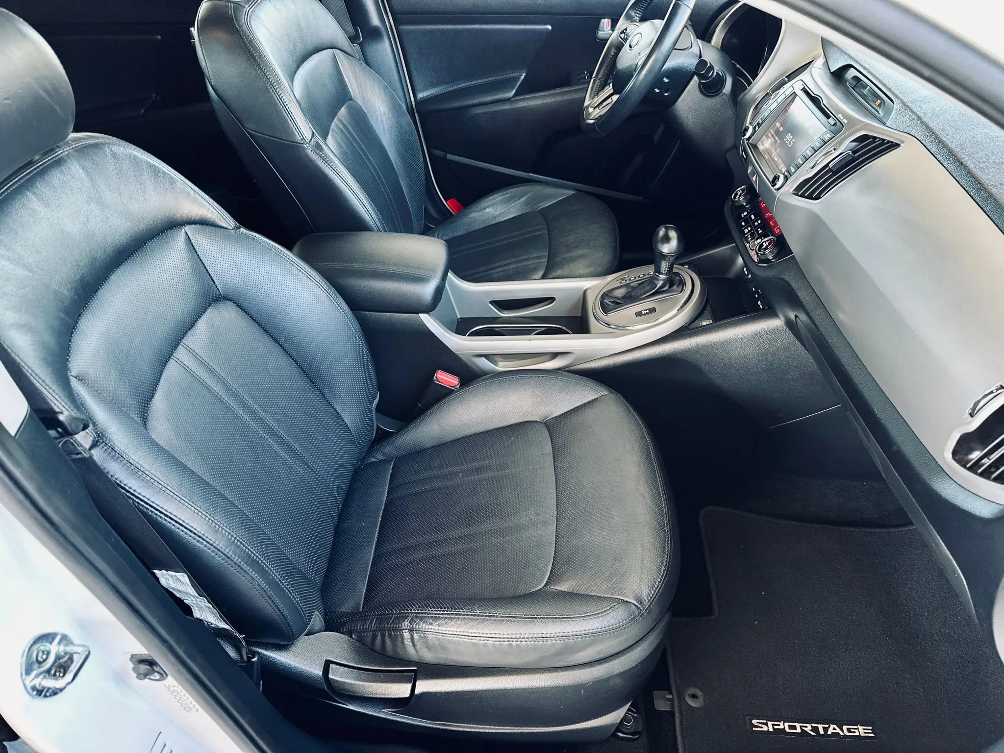 Used 2016 Kia Sportage EX w/ EX Premium Package image 16