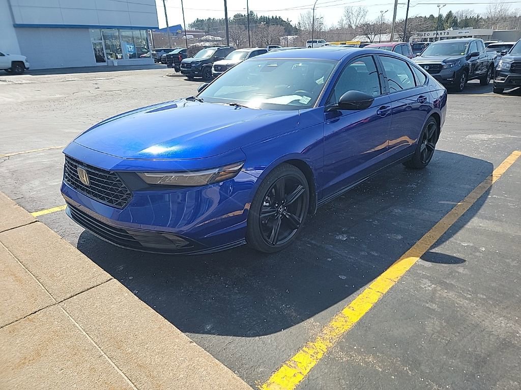 Used 2024 Honda Accord Sport image 6