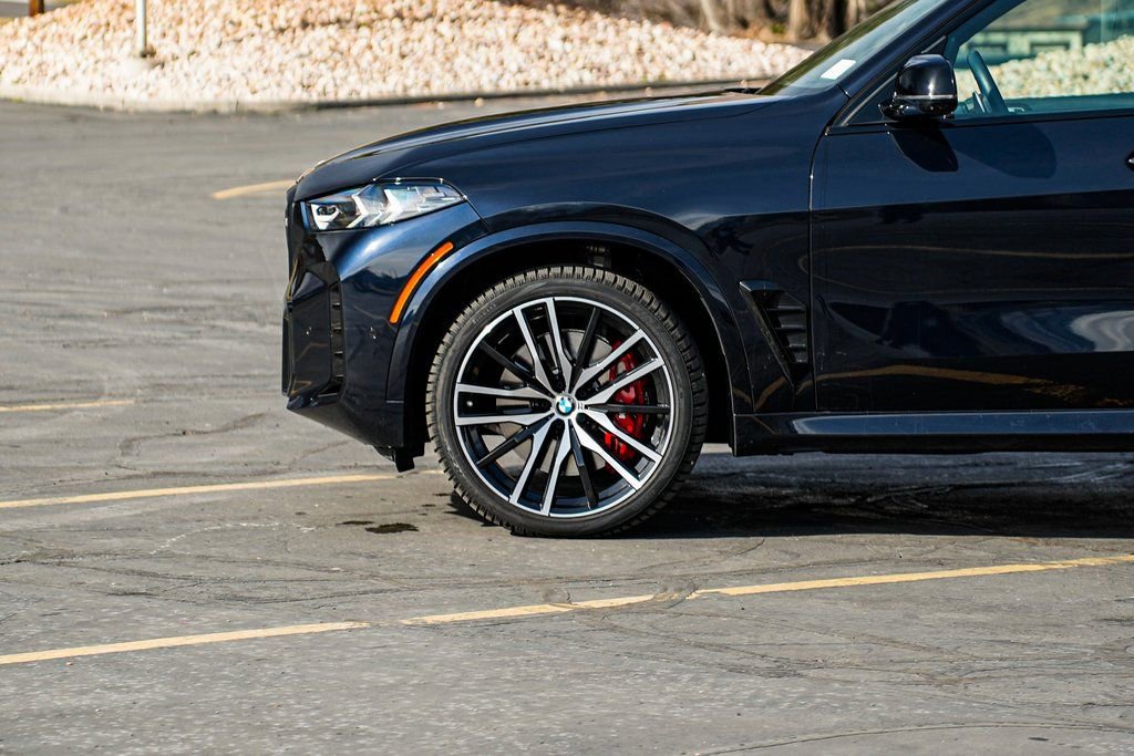 Certified 2025 BMW X5 M60i image 8