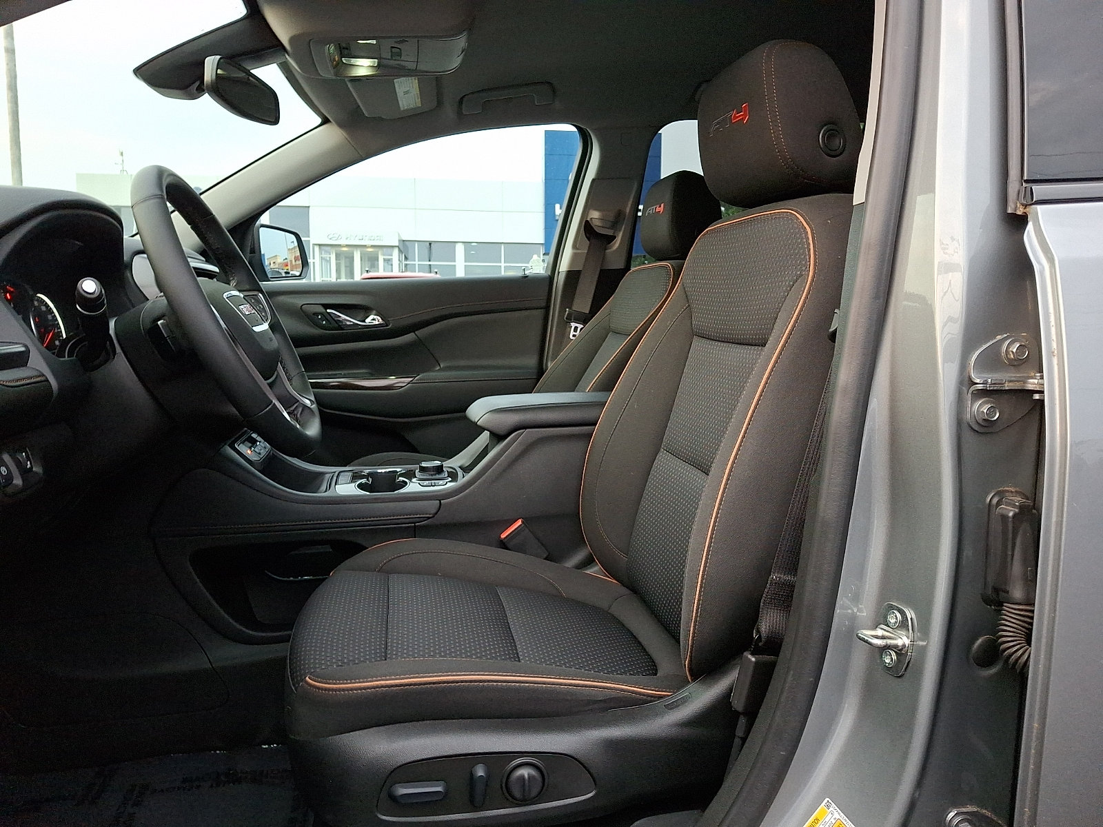 Used 2023 GMC Acadia AT4 AWD/4WD image 14