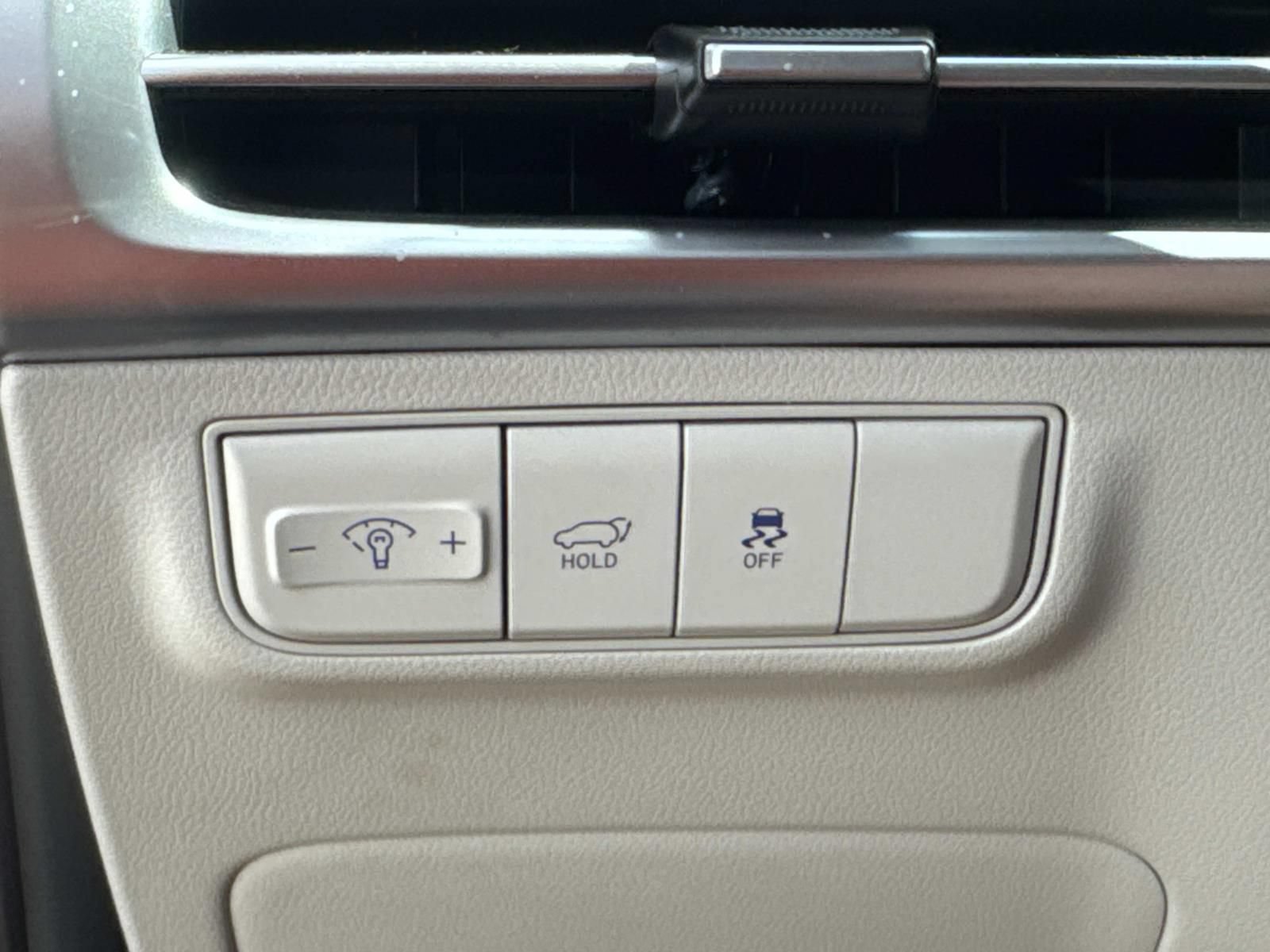 Used 2025 Hyundai Tucson SEL FWD image 20