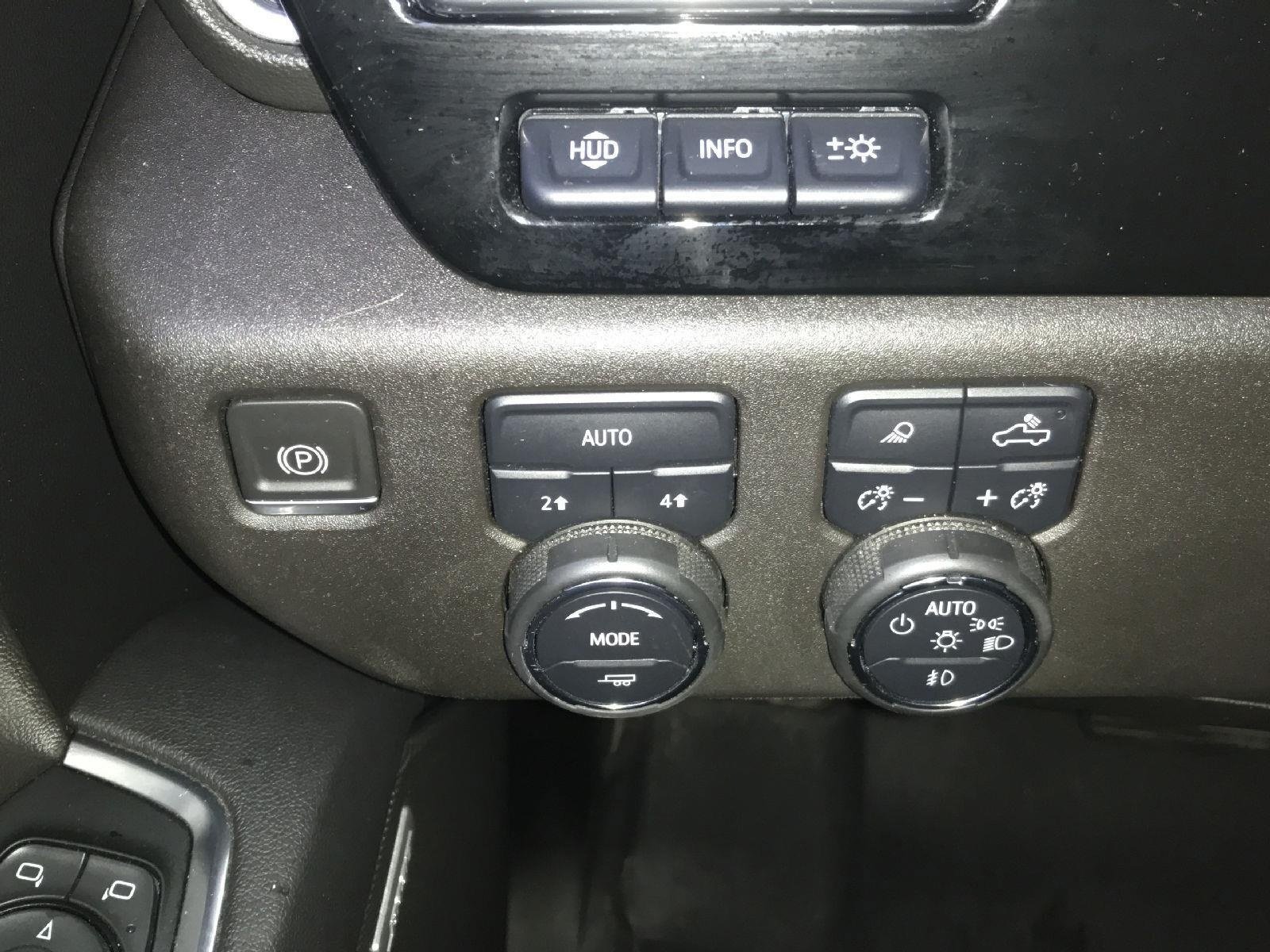 Certified 2023 Chevrolet Silverado 1500 LTZ w/ LTZ Premium Package AWD/4WD image 14