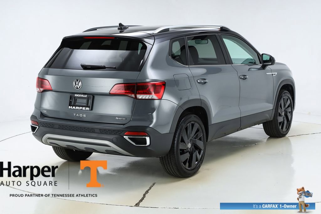 Used 2024 Volkswagen Taos SE w/ Panoramic Sunroof Package image 9