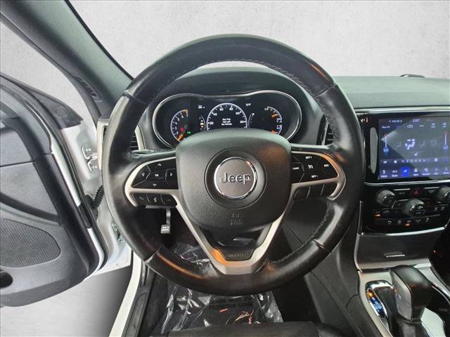 Used 2019 Jeep Grand Cherokee Laredo w/ Laredo X Package RWD image 28