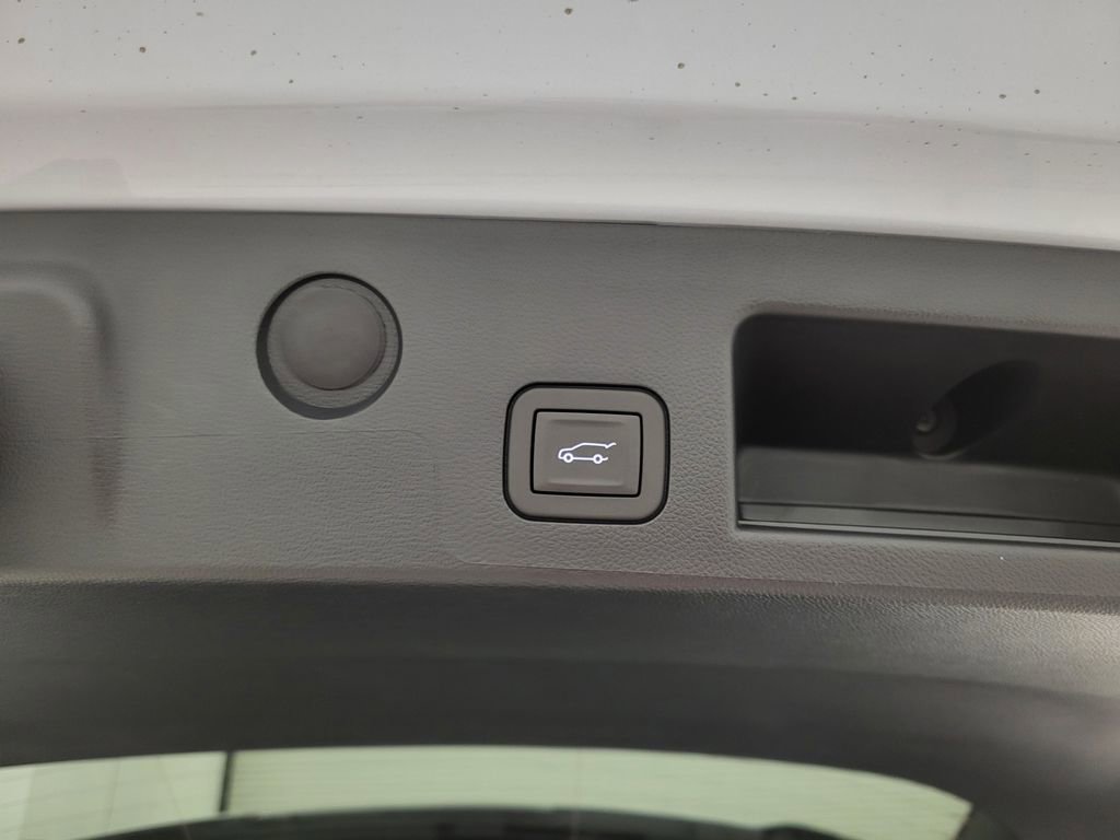 New 2026 Chevrolet Equinox RS image 2