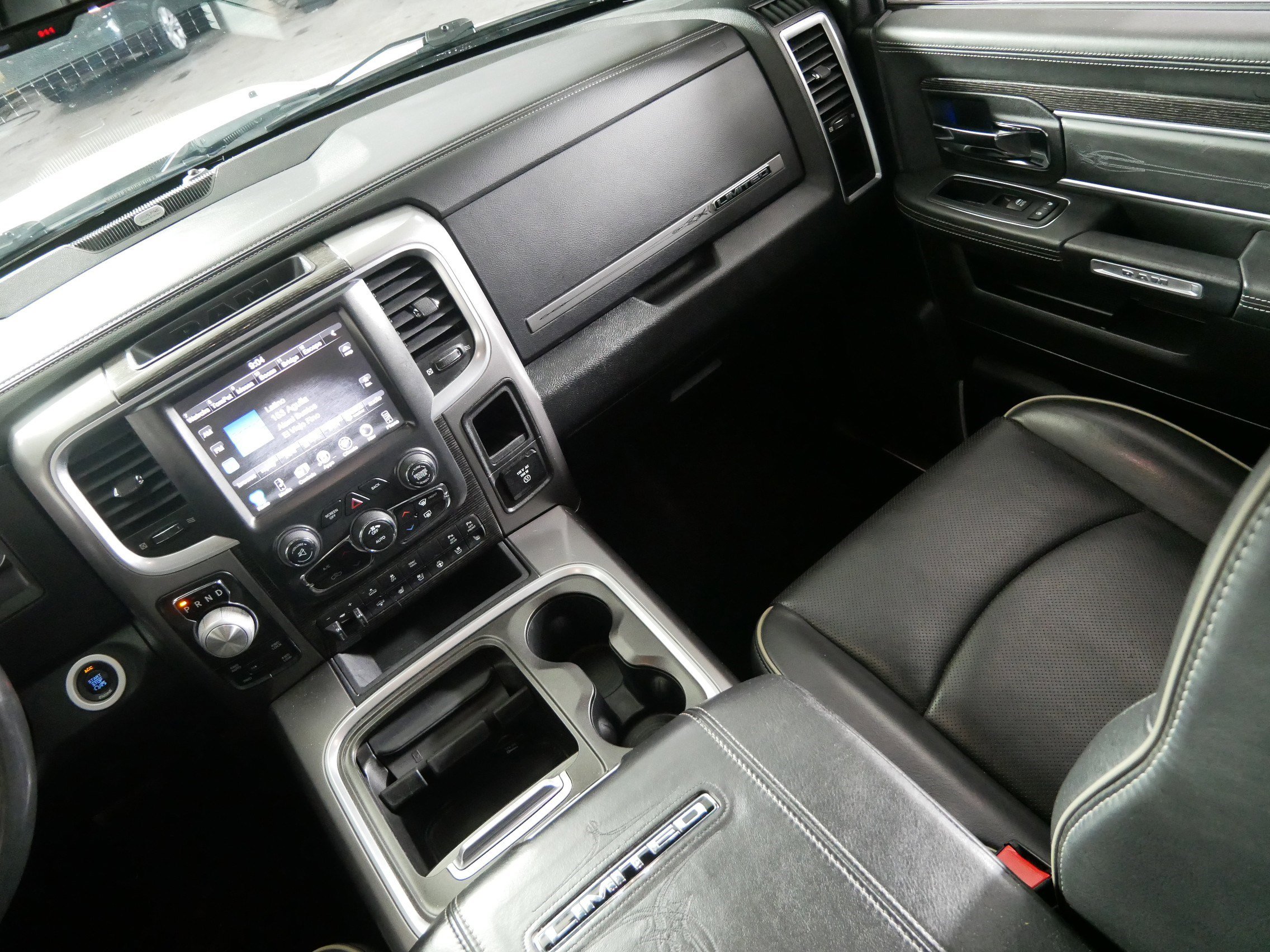 Used 2016 RAM 1500 Limited AWD/4WD image 11