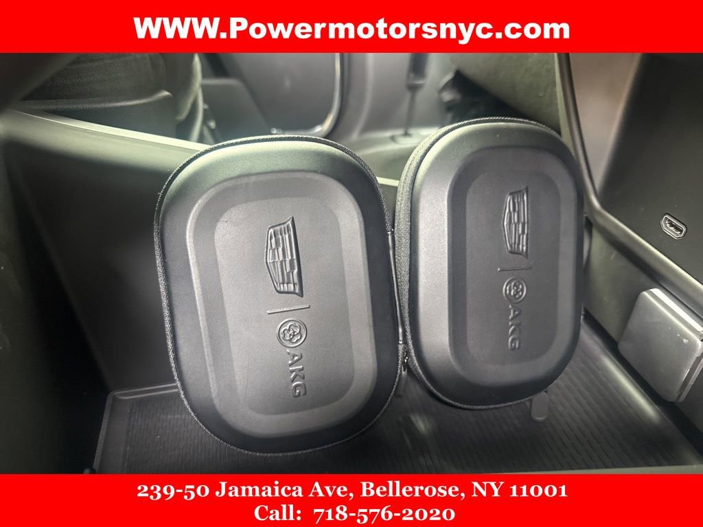 Used 2025 Cadillac Escalade Sport Platinum AWD/4WD image 32