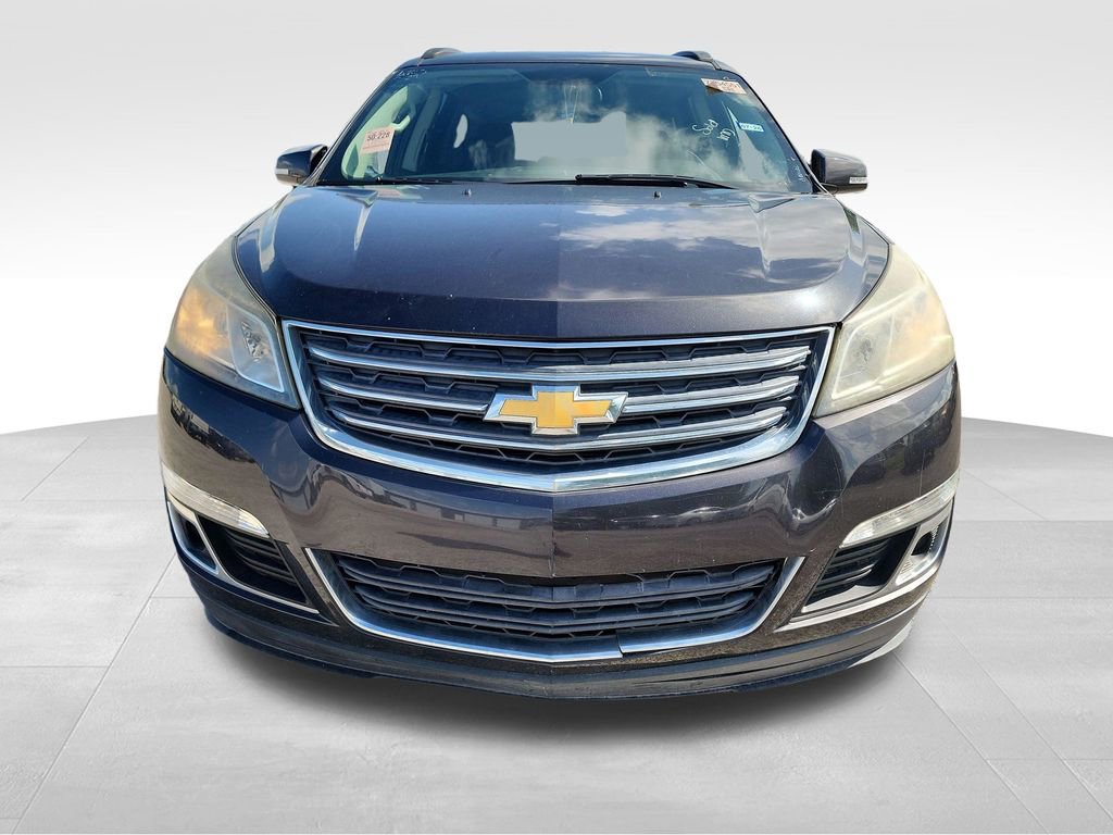 Used 2017 Chevrolet Traverse LT image 2