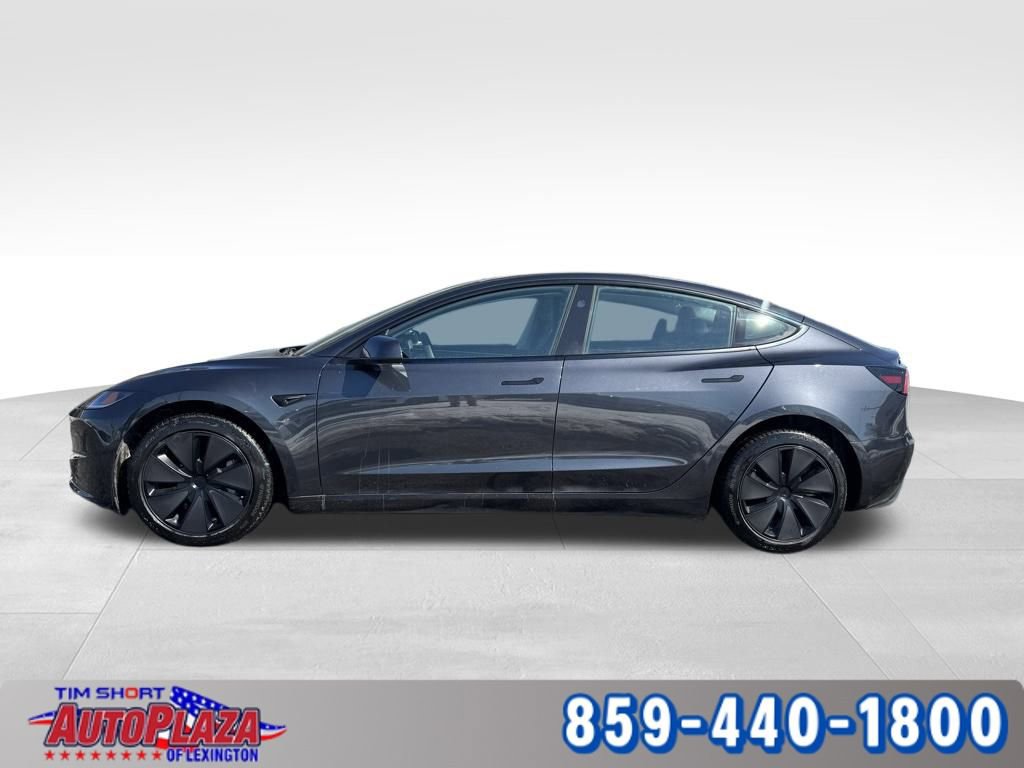 Used 2024 Tesla Model 3 Standard Range image 2