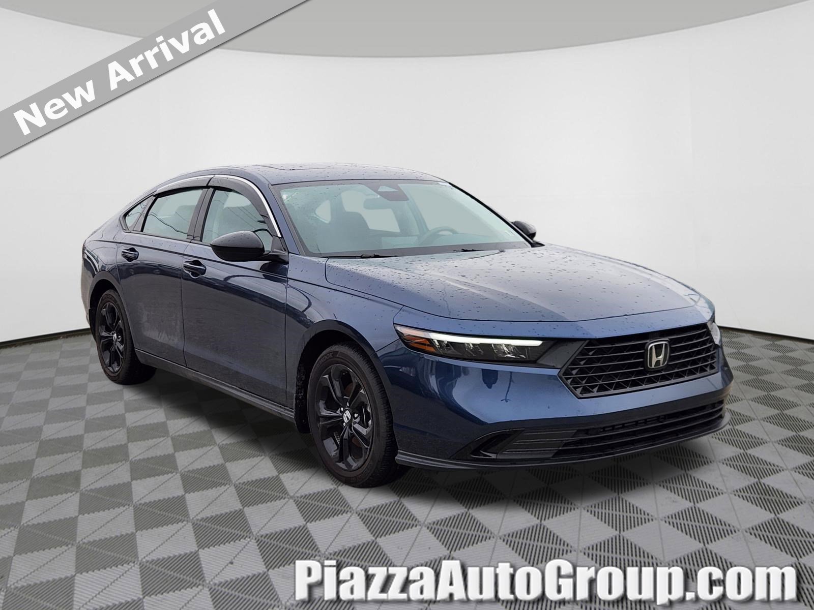 Certified 2025 Honda Accord SE image 1