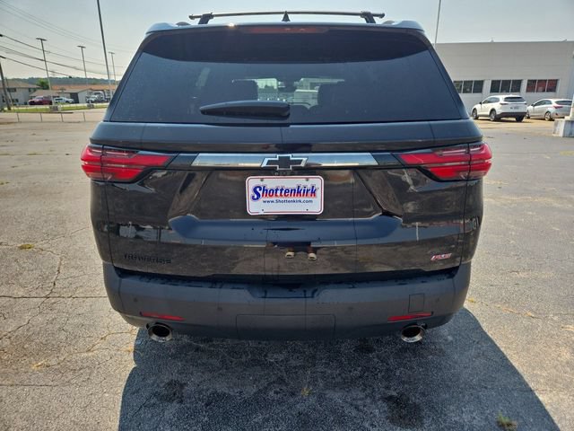 Used 2022 Chevrolet Traverse RS w/ LPO, 'HIT The Road' Package FWD image 7