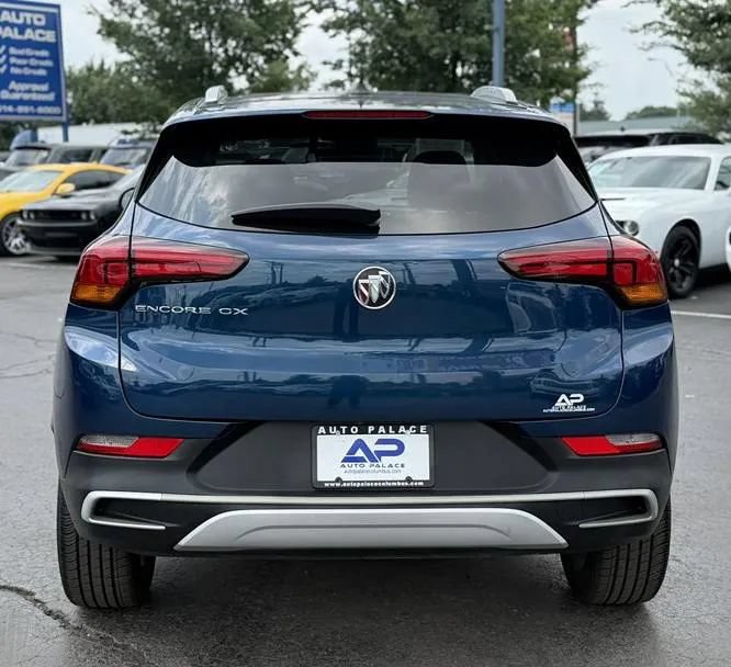 Used 2021 Buick Encore GX Select w/ Experience Buick Package FWD image 5