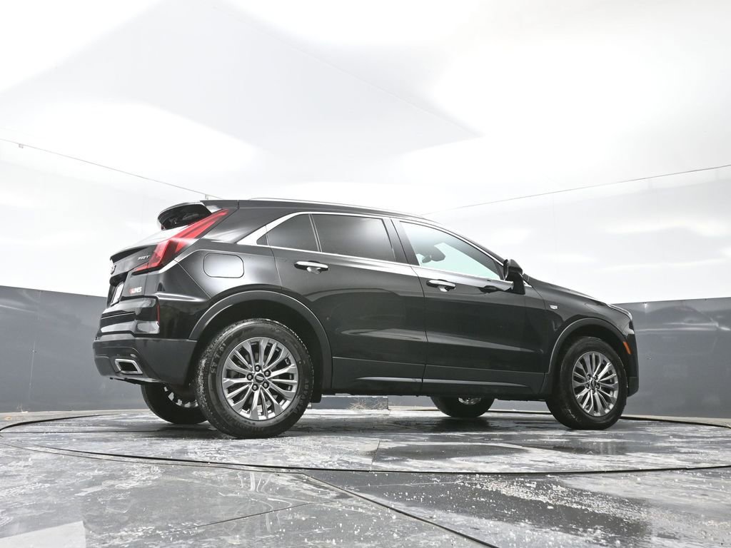 Used 2025 Cadillac XT4 Premium Luxury image 50