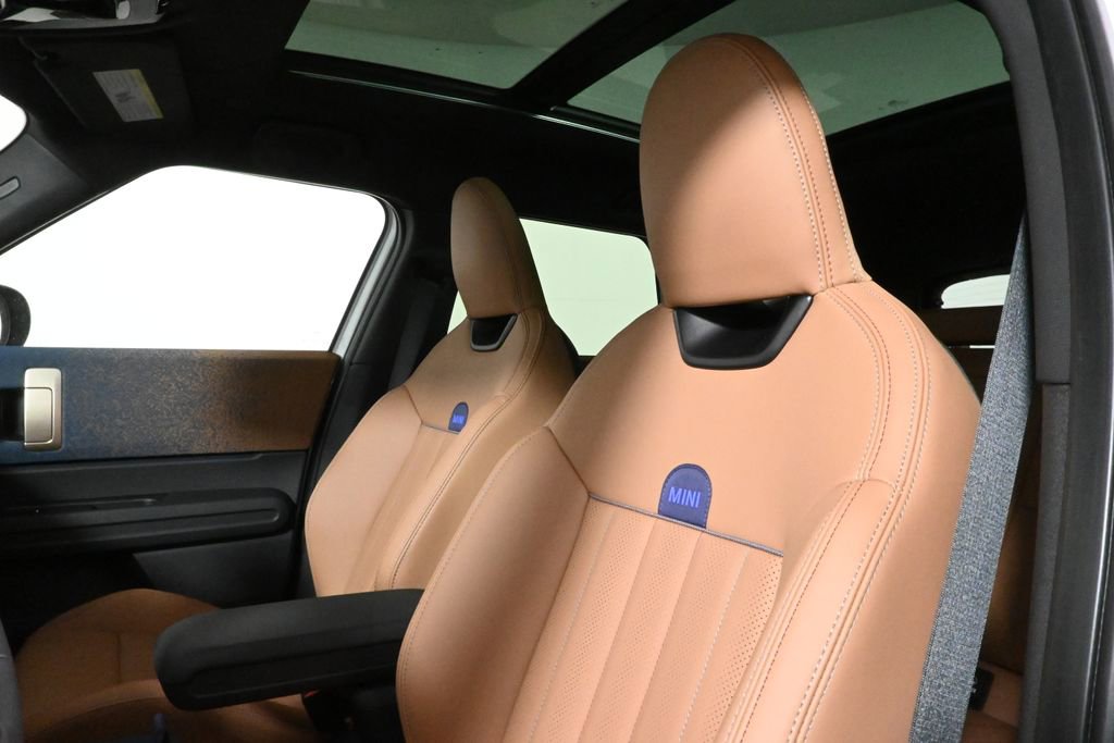 Used 2025 MINI Cooper Countryman S w/ Comfort Package Max image 15