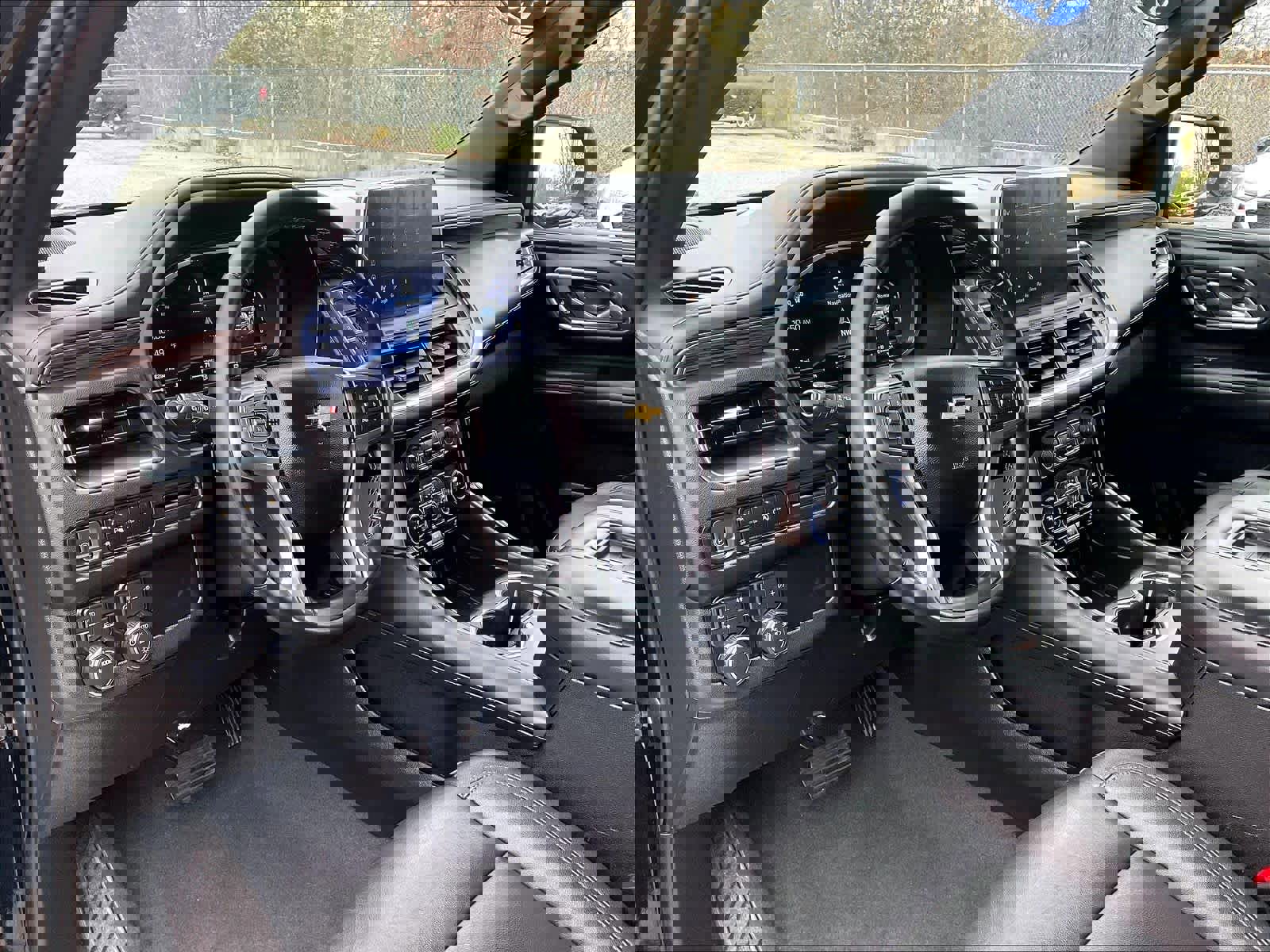 Used 2023 Chevrolet Tahoe LT image 8