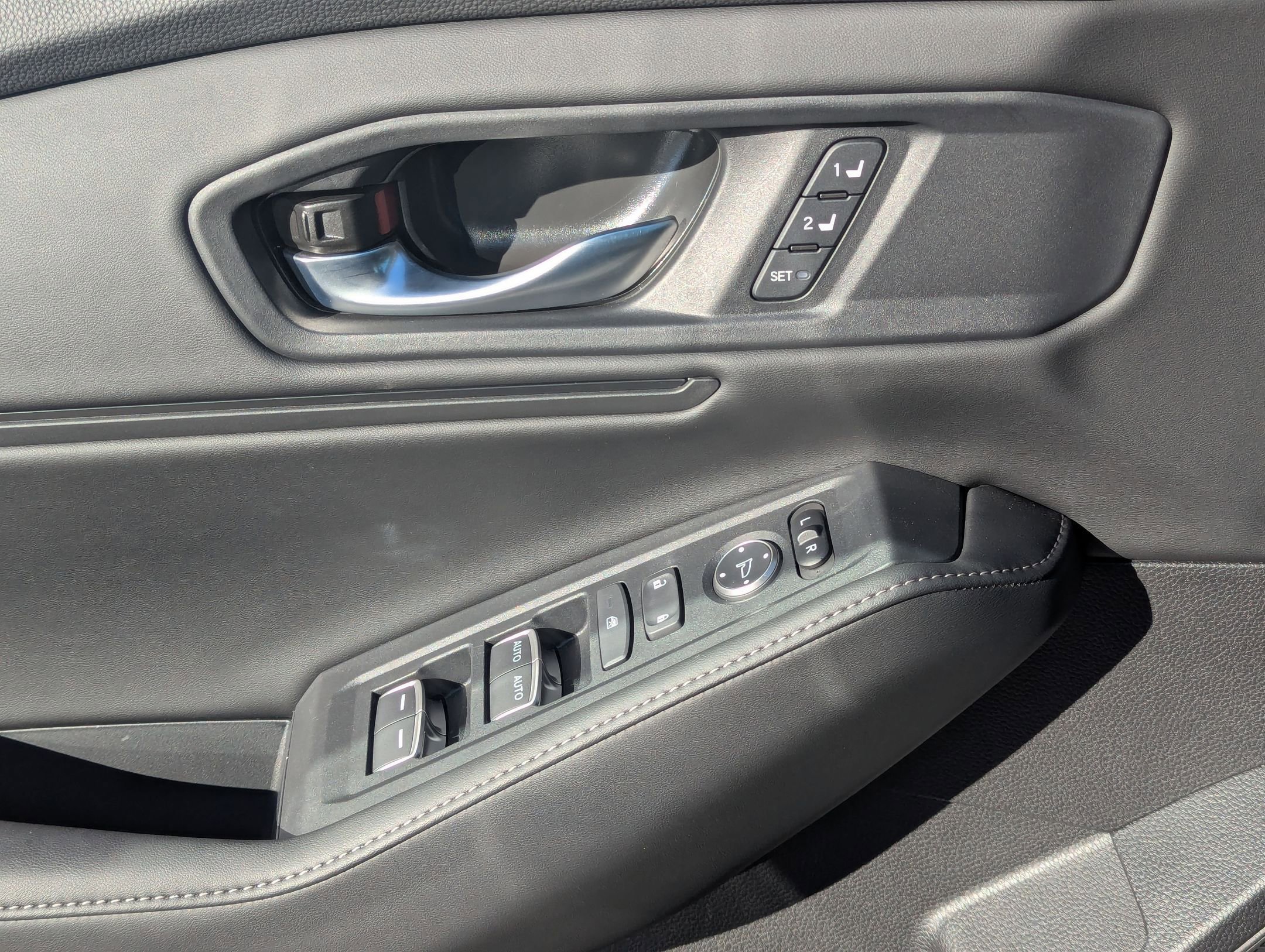 Used 2025 Honda Accord Sport image 11