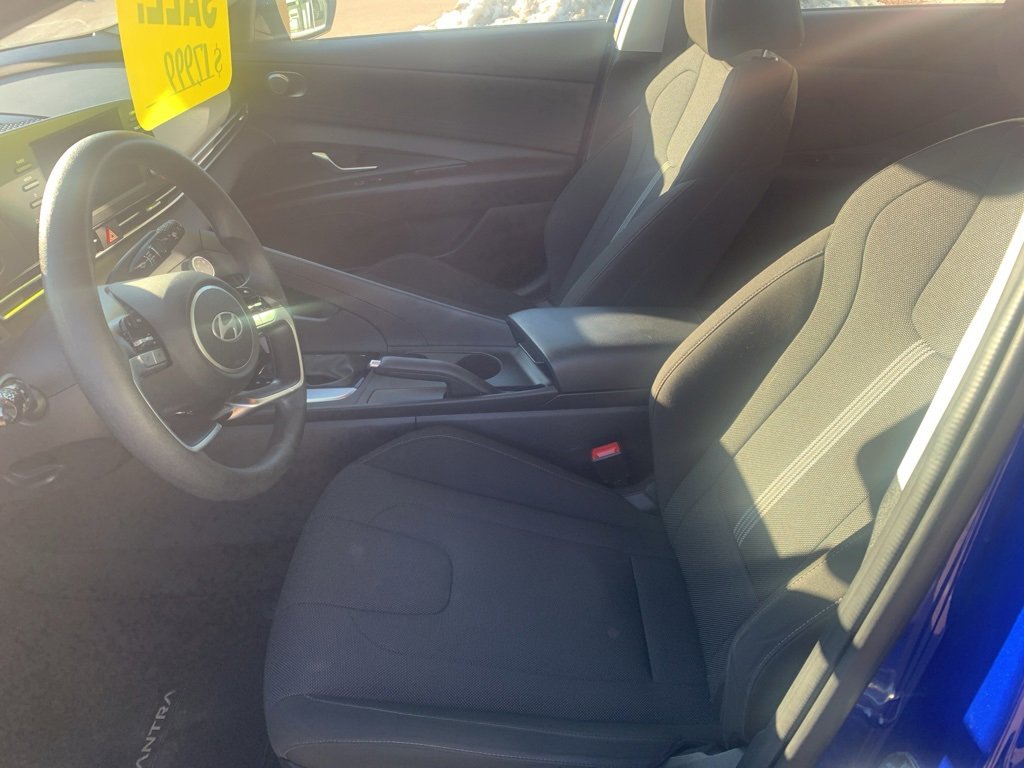 Certified 2024 Hyundai Elantra SE image 13