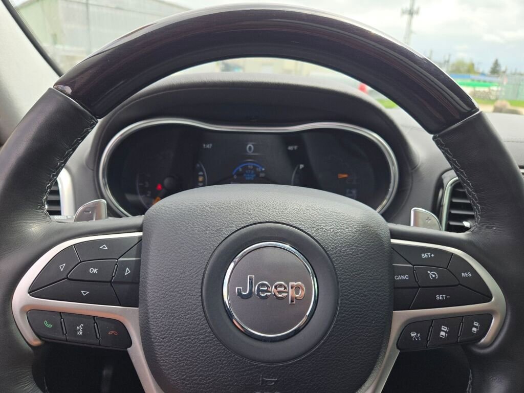 Used 2021 Jeep Grand Cherokee Summit w/ Platinum Series Group AWD/4WD image 35