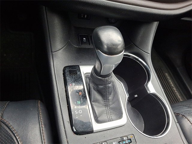 Used 2015 Toyota Highlander Limited image 18