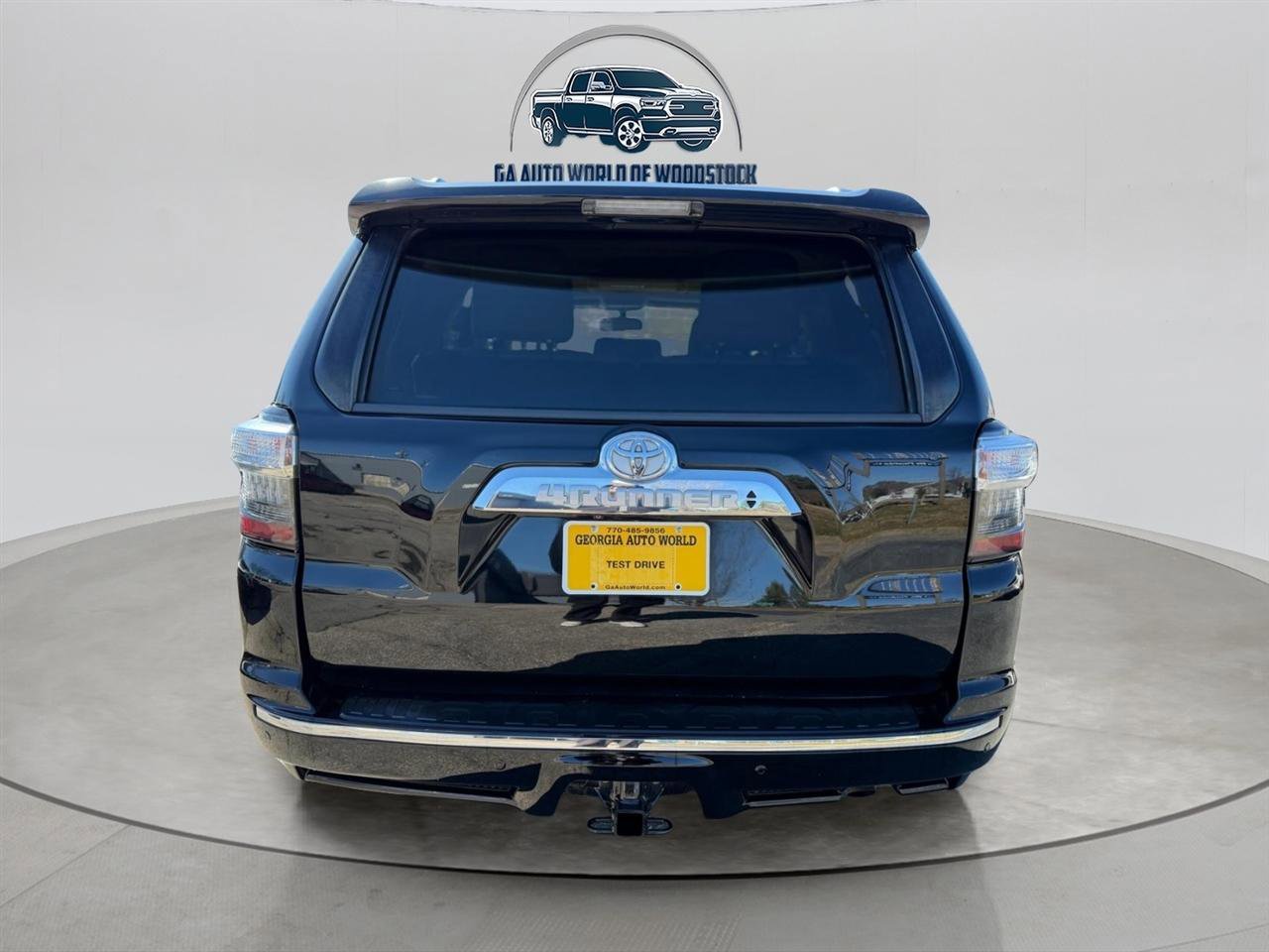 Used 2015 Toyota 4Runner Limited image 9