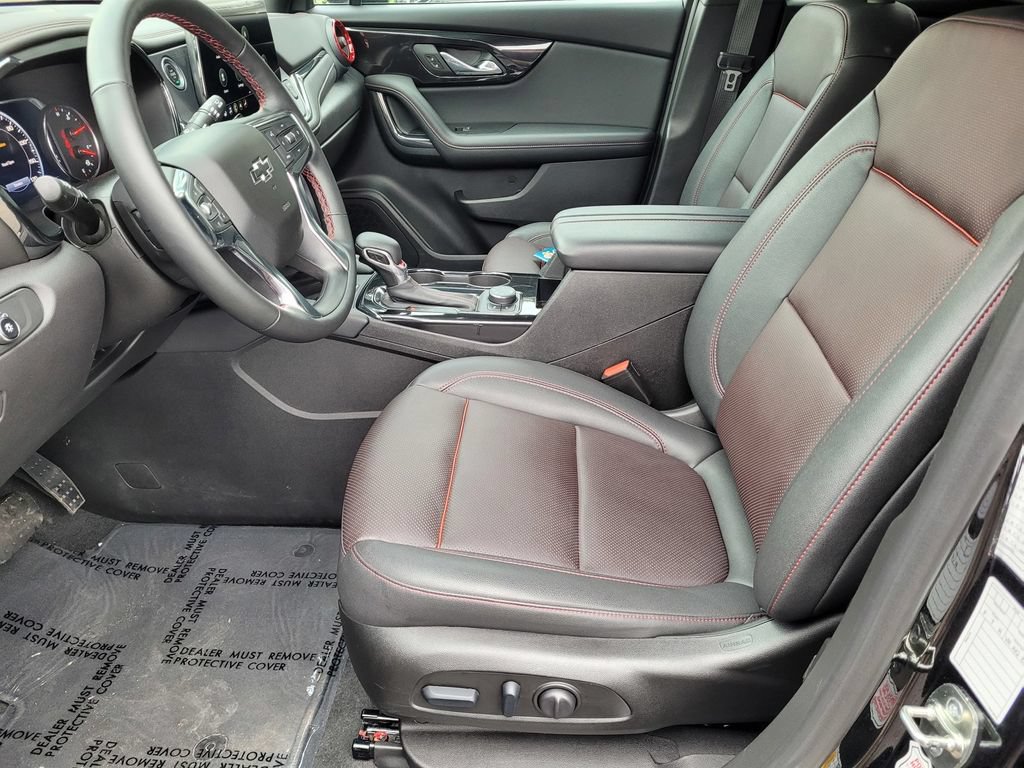 Used 2025 Chevrolet Blazer RS AWD/4WD image 9